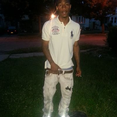 Follow 4Follow Buffalo✈DMV
90's Baby 
ErThing The LongWay