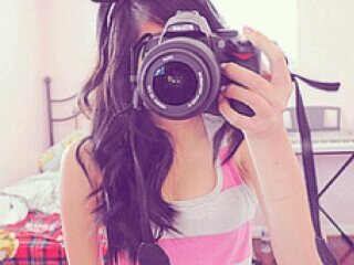 14 años amo escuchar musica. amo ver combate. me guata sergio celli,abraham mateo,R5, justin bieber :)