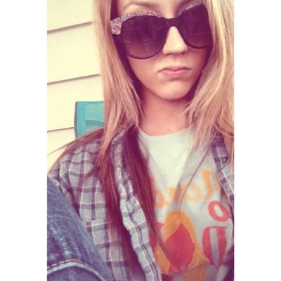 bryanne_davis's profile picture. Nolite te bastardes carborundorum