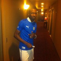 D7oomi (@2_raid) 's Twitter Profile