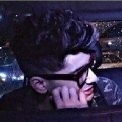 i followed you because fucking hot zayn girl and zayn loves you so much - @gigglinglwt