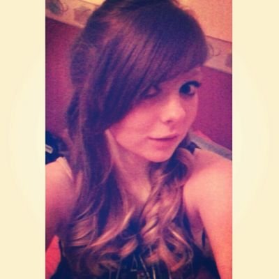 ★ireland. the vamps, 5sos, TMI, teenwolf. cheerleader-silver stars. ☆instagram: kayleigh_ssw ☆