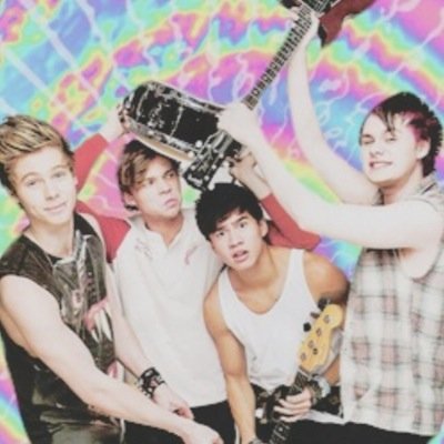 Turn on our notifications to know when 5SOS are online/following, also lots of updating! Access to 5/4 | Rebecca, Joyce & Arabella |