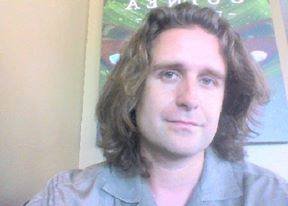 Official Twitter account of Siam Fight Productions color commentator extraordinaire and Radulich in Broadcasting Network original Sean Comer.