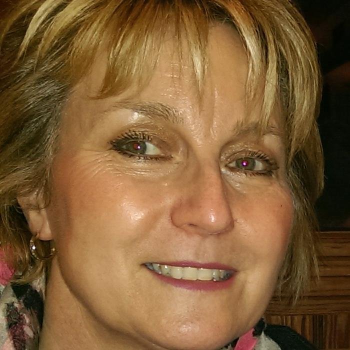 Skinkindtoday's profile picture. Wife, Mum, Business Woman and all round busy person!  Totally committed to skin care :) Happy to help with any skin queries.