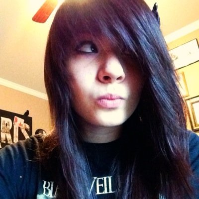 hello all my marshmallows!! ^_^ ma name is Alice and i am a horror author!!! i live for music and all kinds are accepted, especially BVB! msg me if you desire!