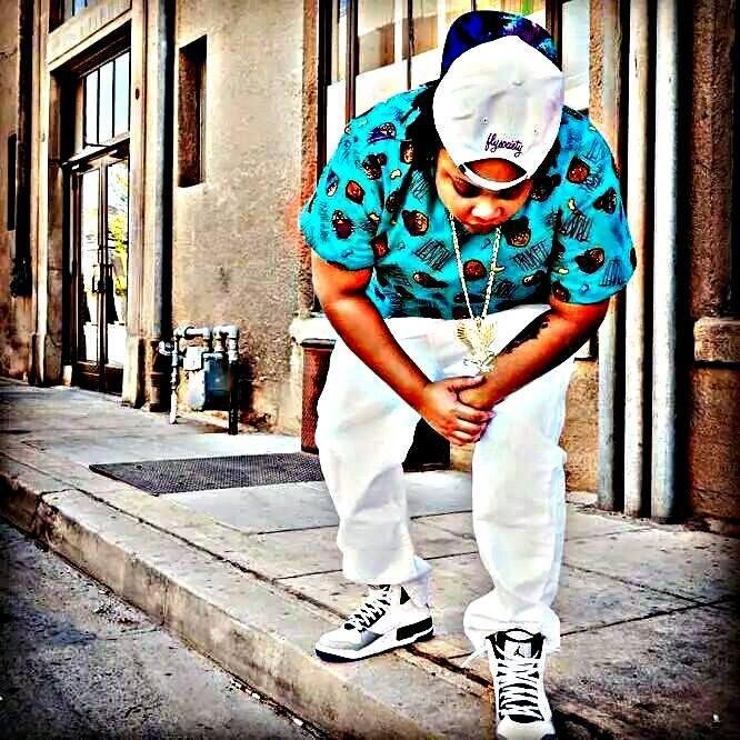WestCoast Female Rapper from the 805! For Booking: Press Inquires or Peformances. Contact: ninatharula@gmail.com. IG: Nina Tha Rula
