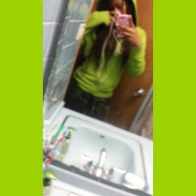 Instagram: cytvm      Snapchat: nia.terri