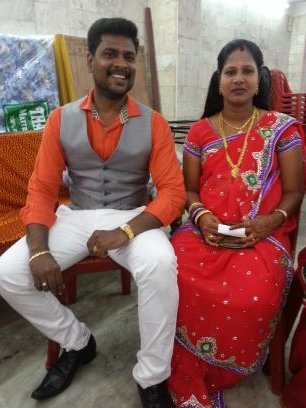 designforyou365's profile picture. 