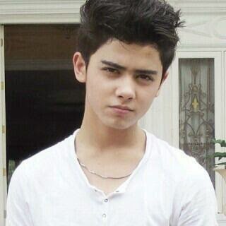 FC_AliciousCRB's profile picture. Never give Up fix Mistakes, endeavor for Cita-Cita, soul. permanent Optimist #ALIANDO,Keep support @alysyarief @aliando26