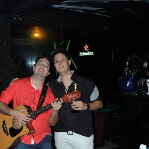 Dupla Victor & Nando
Telefone para contato :
(14) 99810-4805 / (14) 99813-6905.
