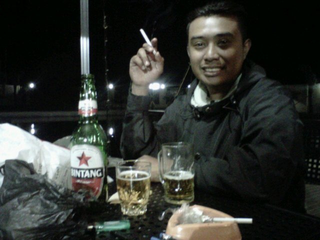 pussy, chant, pyro, drunk, no police, persib, real madrid, lazio, west ham, no party