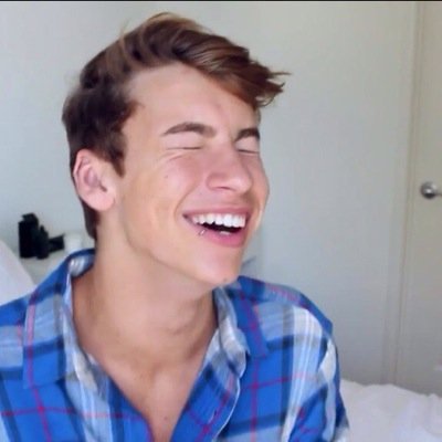 If you use my layouts on your account, give me that promo please.