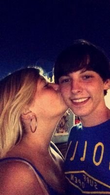 chriswyatt012's profile picture. Taken by the most wonderful girl in the world @mek_xoxoxo ❤