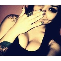 prettier than ya bitch . Lalaa is the name, 20 years old. follow(: