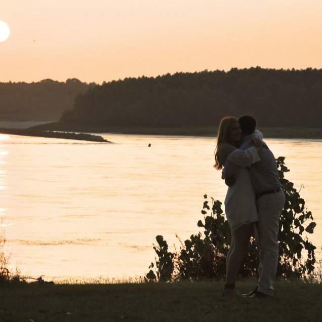 meredithinfield's profile picture. 