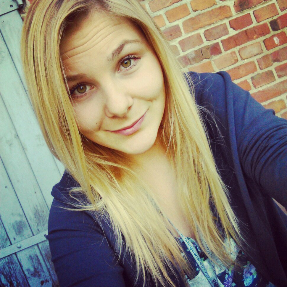 Directioner & Vampette & 5SosFamily . https://t.co/mqqvFTZVmc  xoxo