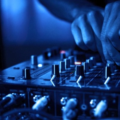 Official MTL Twitter account / Remixer, Future big festivals DJ