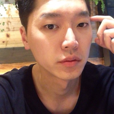 bombjune's profile picture. 