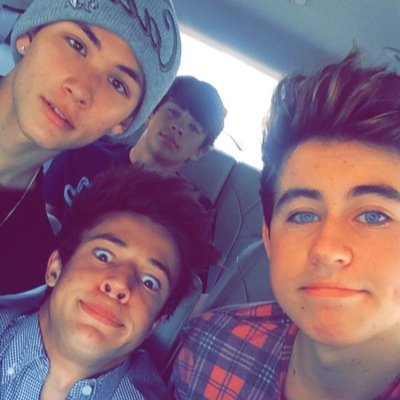 please follow @kidrauhl_dallas. turn her notifications on :) if you're always active she dms you to Cam, Nash, Carter, Shawn, Jack J., Jack G., Grant, and etc.