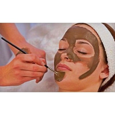 We provide our costumers with the best in cutting edge services. Be prepared to Pamper, Enhance, and Beautify yourself!