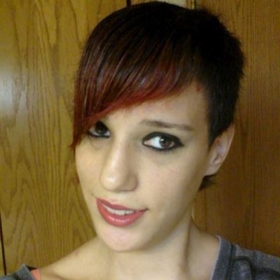 I am Mariah. I go by Riah. I have one tattoo and one piercing. Teen Mom 1&2 fan. :) I am happily taken by Eron. 3