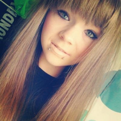 Emmehlehh's profile picture. ♔ Cats&VideoGames ♔                                               ♔ KIK - 0xEmiix0 ♔