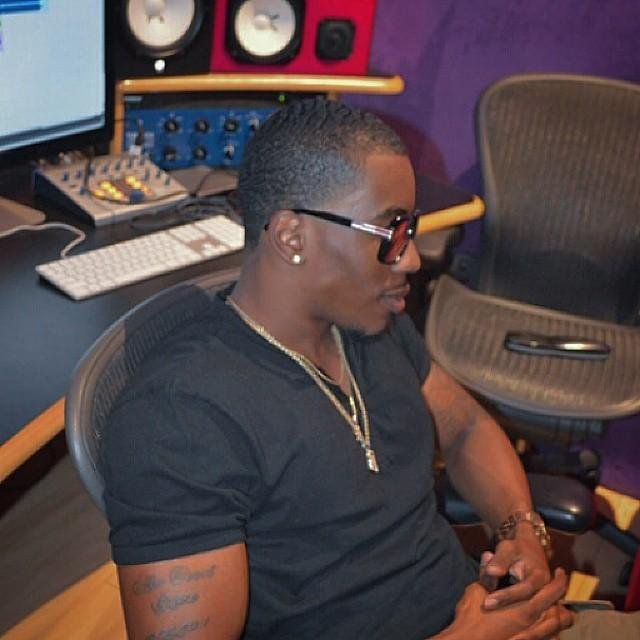 1/2 #OnTheTrackBoyz For Beats https://t.co/WLzK8sS21j NYC  ATL F.L.I.P B.O.Y.Z #AnyWay http://t.co/boC8fiEJrk