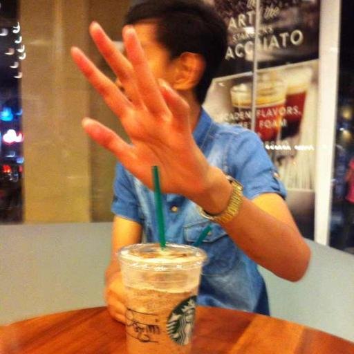 ヅ Dαmm . EightTeen . Penαng ♥ 06.07.1998 ♥ Id Wchat : Adamvanders