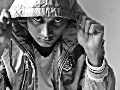 m dance choreographer in bollywood film and tv reality shows corporet events n all dancing compitition all over world..