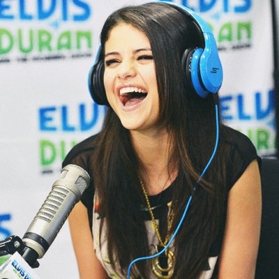 日本の14歳女の子です！ ♡Serena Gomez / Ariana Grande / Taylor Swift /Bella thorne LOVE ♡  follow me Plese✨