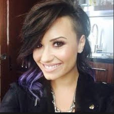 . I'm gonna love you like I've never been broken. 
#TEAMFOLLOWBACK
Lovatic since '09ツ