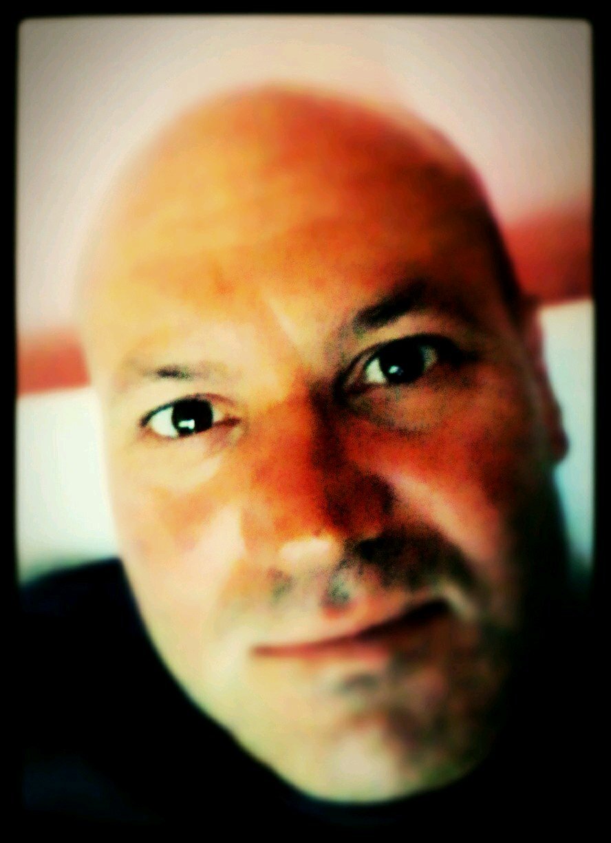 leventvurel's profile picture. bir İZMİR’li-hayvansever-fotoğrafçı-kitapkurdu-