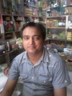 Hiren shah 
live in surat (gujarat)
profession -shopkeeper
http://t.co/WxzrG2LIqK