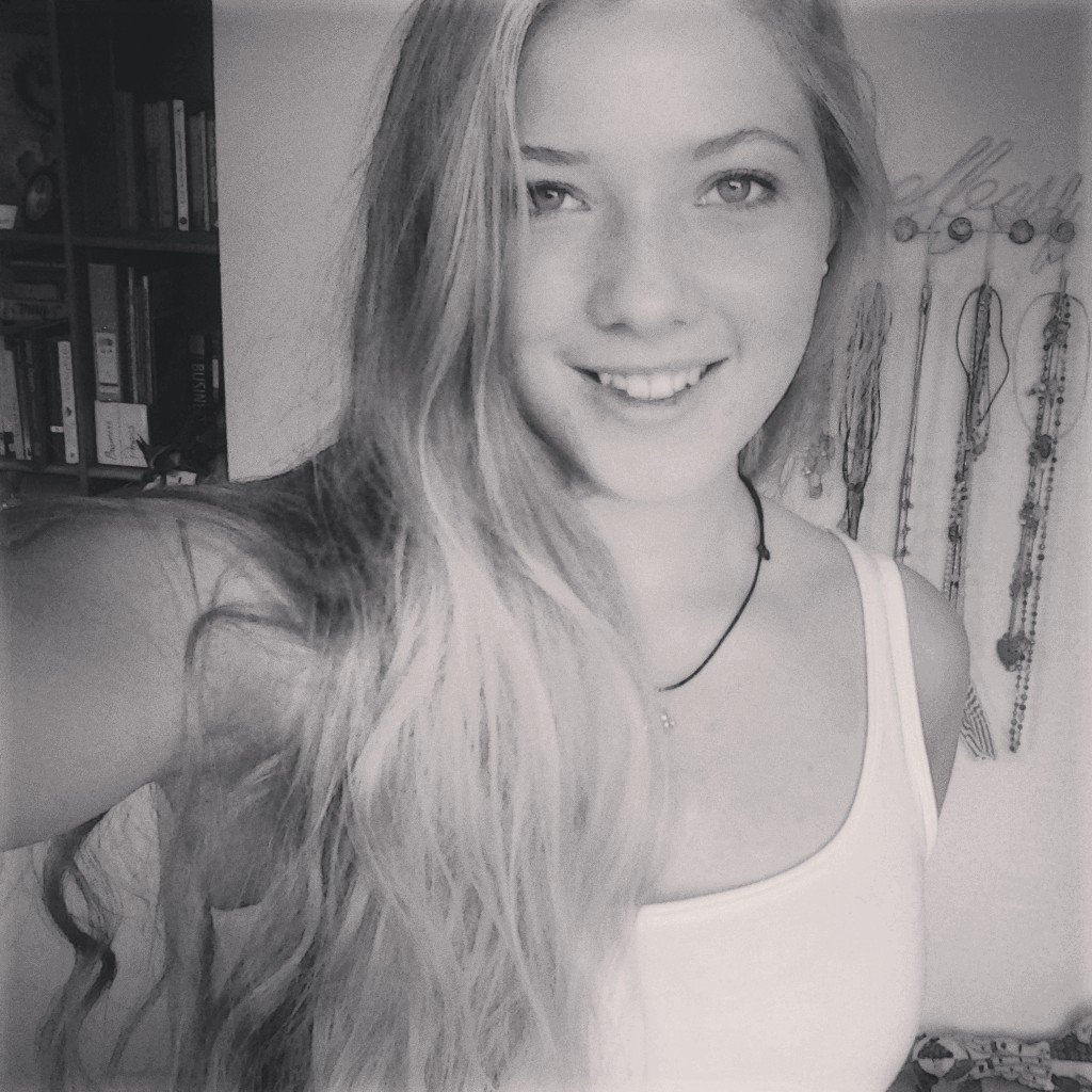 LisanneKathleen's profile picture. food is my world oh and heres a fact -- all you need is 20sec of insane courage, and believe me something great will come of it.