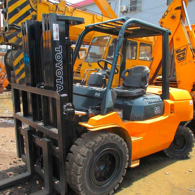 used forklift truck, cranes, excavators, wheel loaders etc