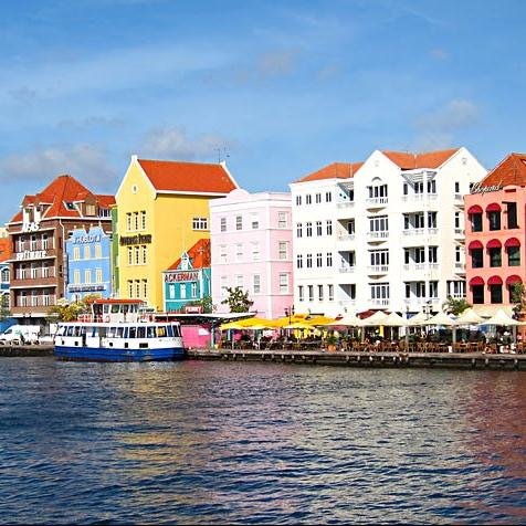 SOLSTRUCK is a unique, one of a kind  vacation experience for the HBCU and Divine Nine crowd on the tropical island  of Curacao, a Caribbean paradise.