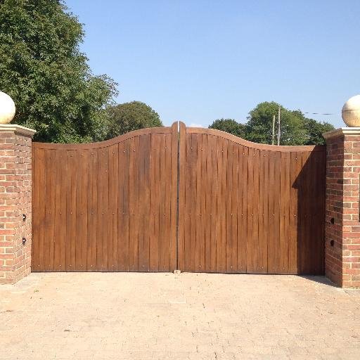 Supremely qualified building and renovation company serving Sussex, Surrey and Kent. Impeccable attention to detail. Your home is safe in our experienced hands.