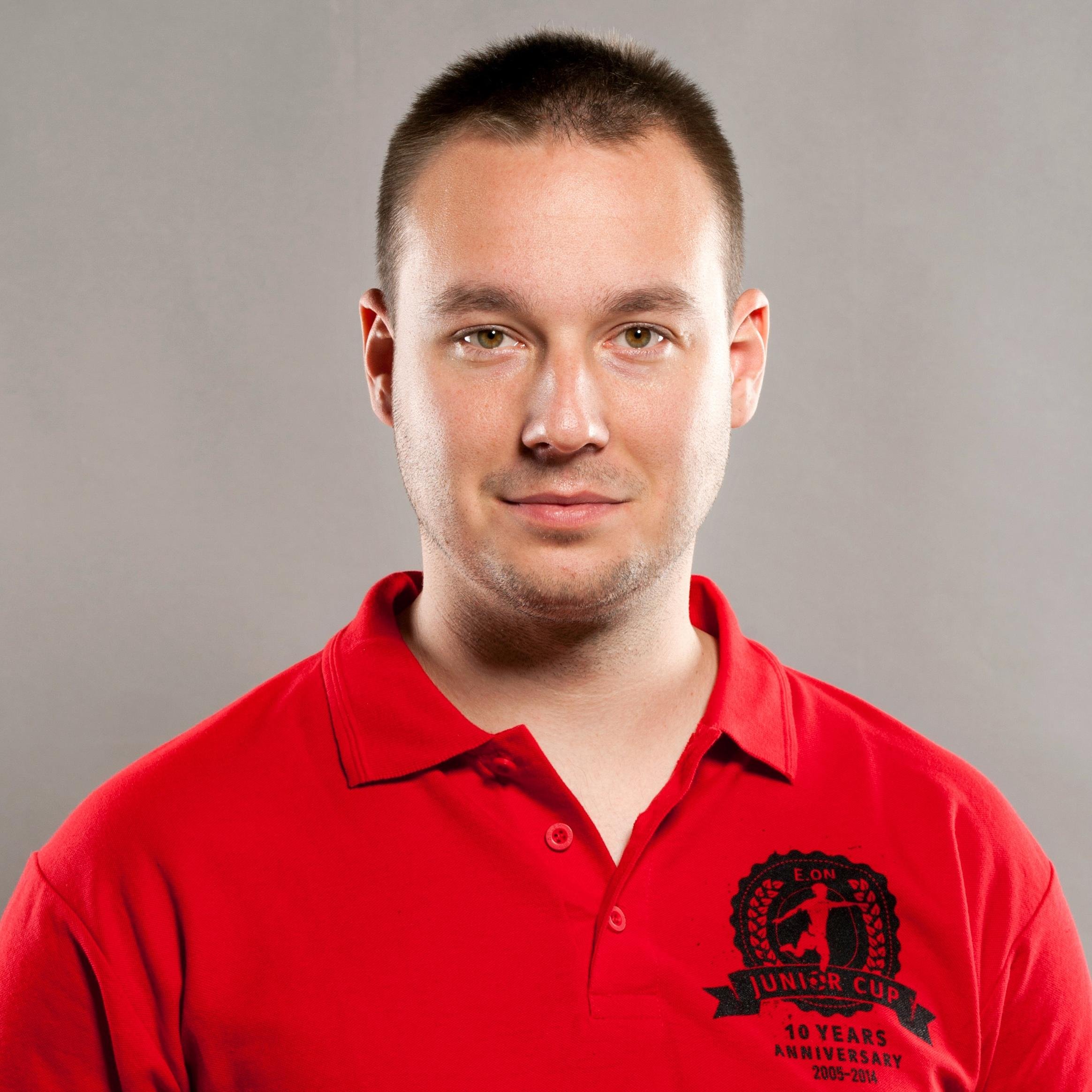 Michal_Herman's profile picture. Jsem všude a nikde. :-) Tweety jsou moje názory.