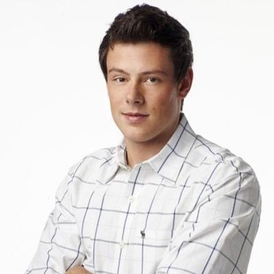 i'm finn,i play football i'm number 5,#Engaged to @Torilovefinn,she mine nots yours! Don't Touch her! or i'll hurt you boys BAD!