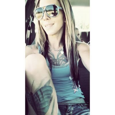 #Colts. #FSU #Noles. Bull Riding. Bonfires. Muddin. Beer. Food. Music. Trucks. #1 God & FAMILY! Instagram: LISAMLEDESMA