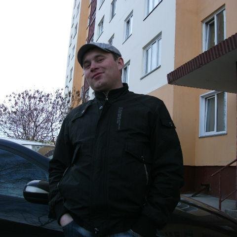 ewewer14's profile picture. 