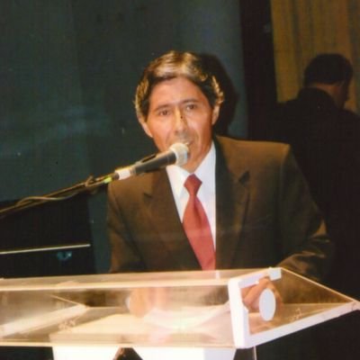 PericlesBayasBa's profile picture. Tania, pericles, pablo, priscila, Julián y Milan, mis motivaciones permanentes