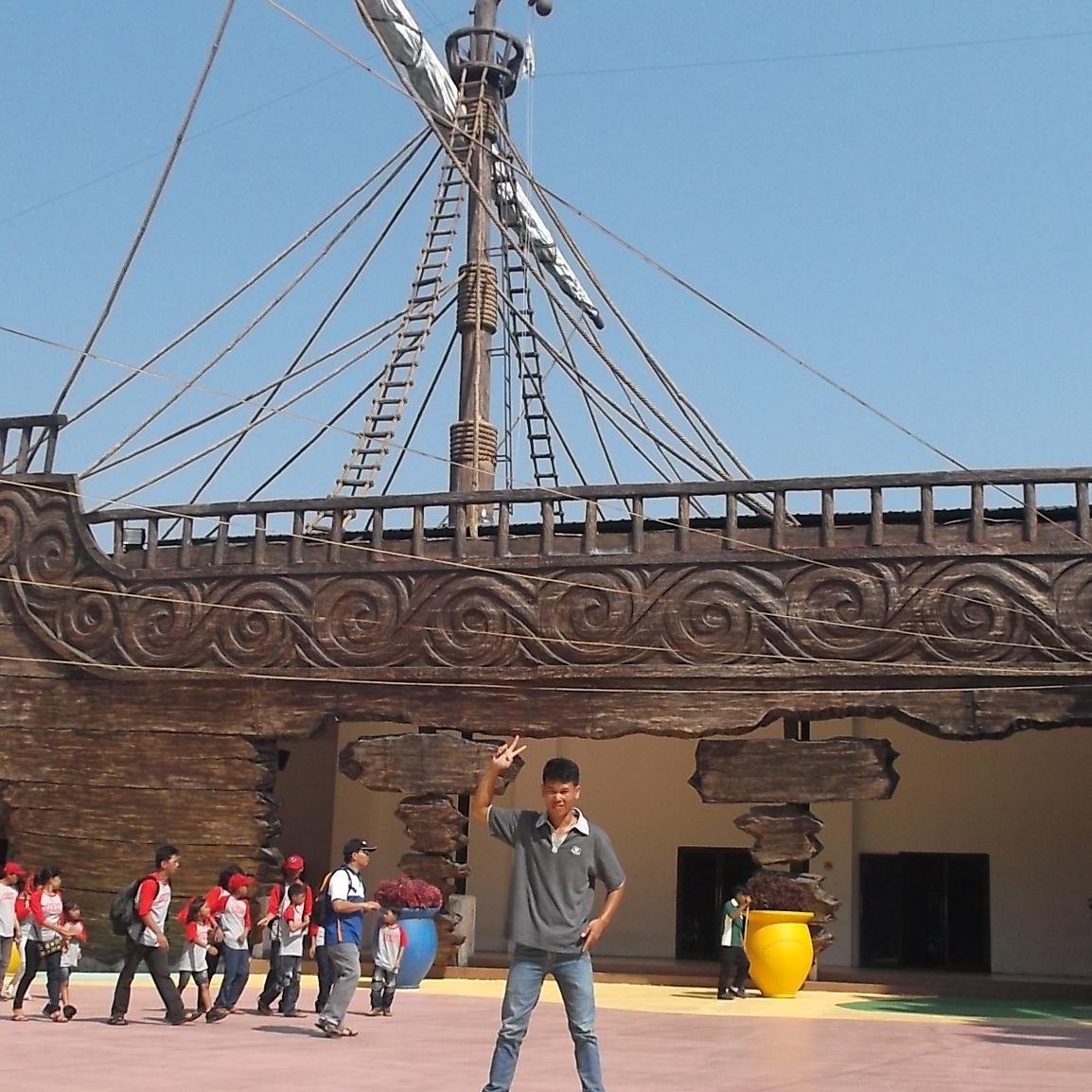 Banghotang25's profile picture. @yesaya 55:6~Carilah TUhan  selamaiya berkenan ditemui ,berseruhlah padanya selagi Iya dekat.
@peliharalah kasi persaudaraan mu.
  cililitan ---- senen