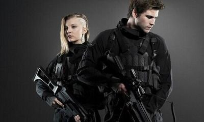 Distrito 12 y 4 y 13 y todos | Peeta Mellark como amor platónico | Esperanza, lo unico mas fuerte que el miedo | Un símbolo. Una esperanza |