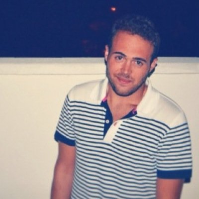 Adri_miceas's profile picture. 