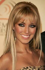 Sou Mia Estudo no Elite Way School e participo da banda RBD #Rebelde #Solteira