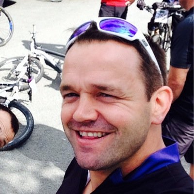 arwel77's profile picture. 