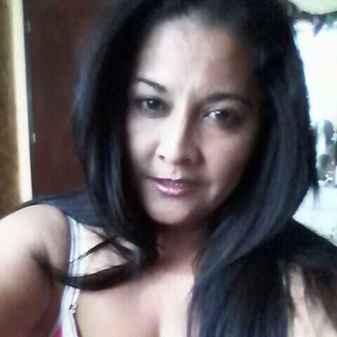 49 Años de edad madre soltera joven de 20 años muy feliz junto a mi hijo y familia