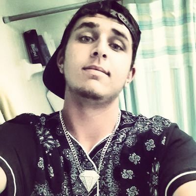 17 year old rapper from venice, Florida, i like adventure time, Ronnie Radke is dope as hell so fuck all you haters, new music coming out soon #Jsleezy2014